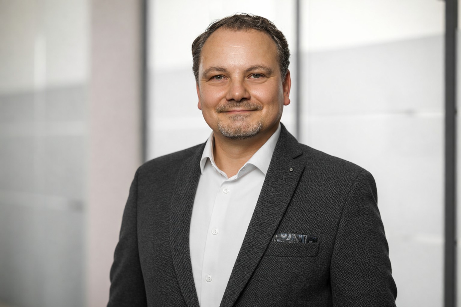 Porträt von András Juricskay